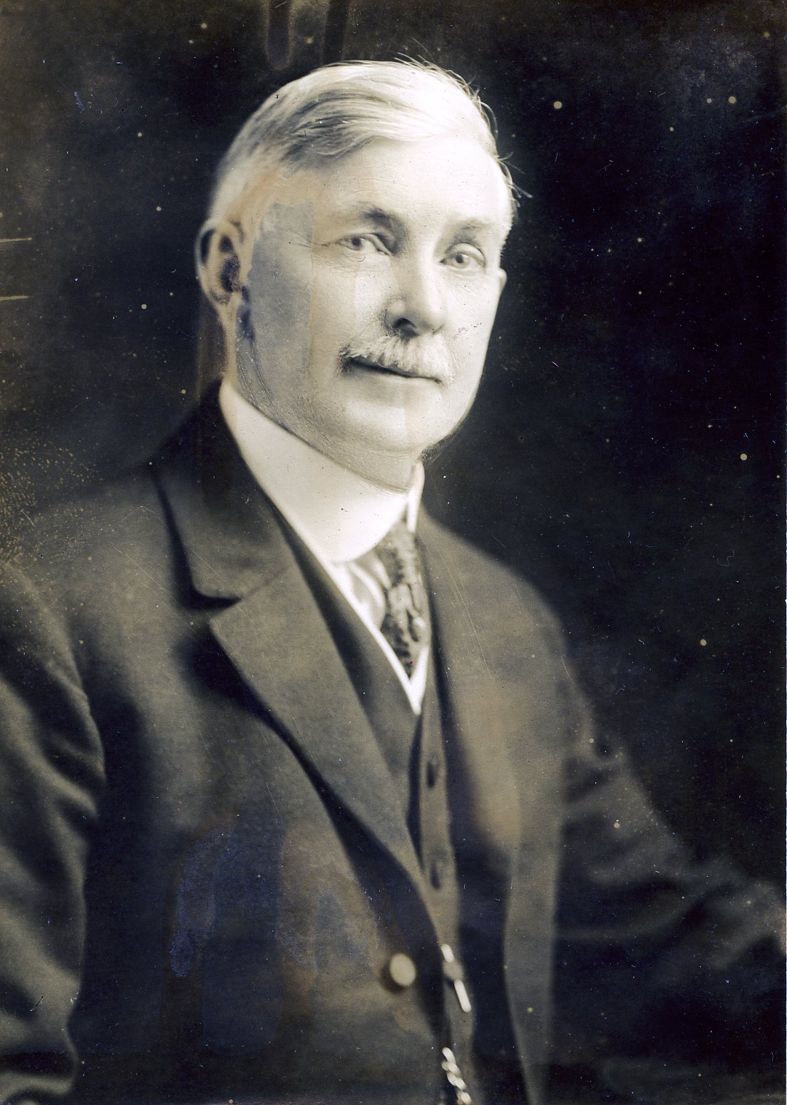 Member portrait of Albert Shaw